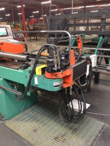 Doornbuigmachine multi-radius met ponsinrichting