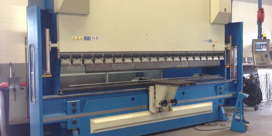 Metall metaal plaatbewerking machines industrieel plaatbewerkingsmachine plaatbewerkingsmachines pijpenbuiger primecut