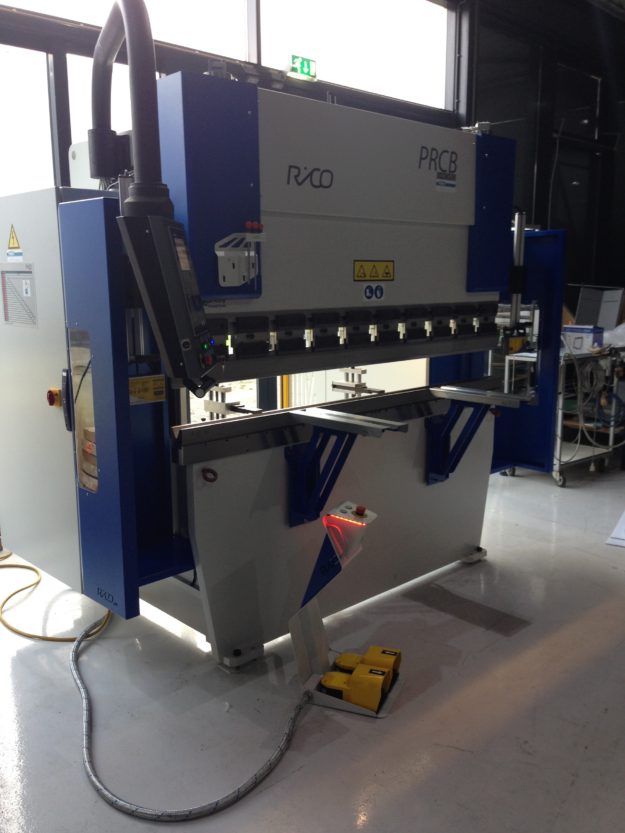 Metall metaal plaatbewerking machines industrieel plaatbewerkingsmachine plaatbewerkingsmachines pijpenbuiger primecut
