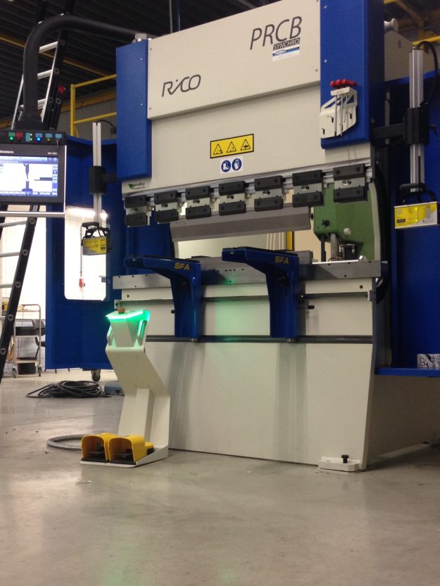 Metall metaal plaatbewerking machines industrieel plaatbewerkingsmachine plaatbewerkingsmachines pijpenbuiger primecut